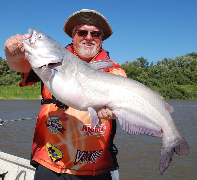 Catching Summer Catfish From Reservoirs With David Magness - B'n'M